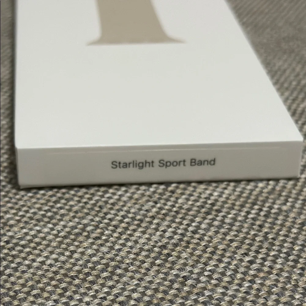 41MM M/L Apple Watch Starlight Sport Band - M/L